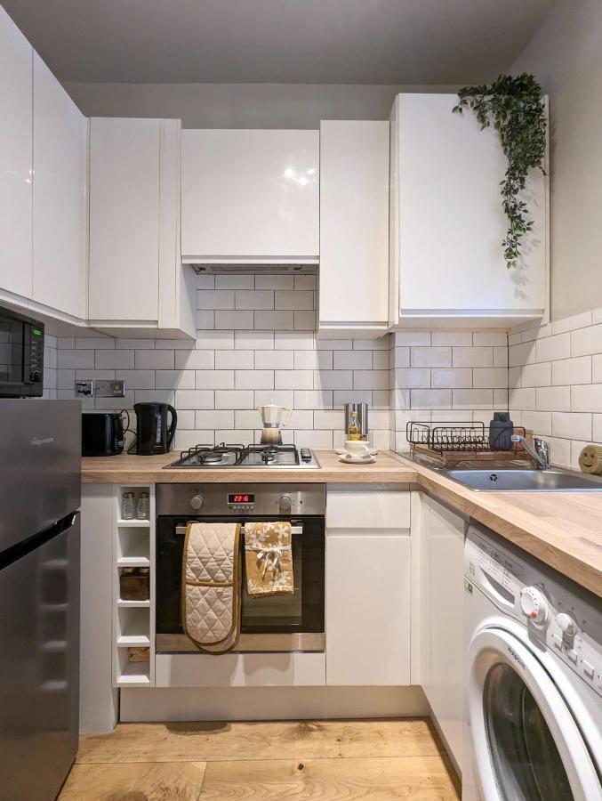 Gorgeous Apartment Wood Green Palmers Green Ngoại thất bức ảnh