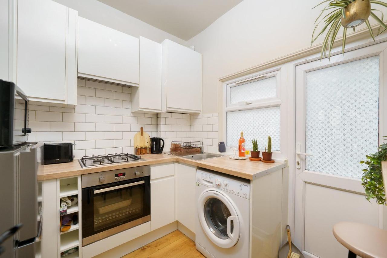 Gorgeous Apartment Wood Green Palmers Green Ngoại thất bức ảnh