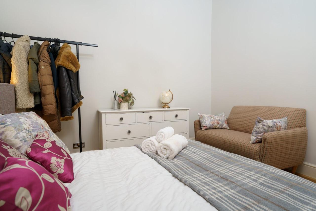 Gorgeous Apartment Wood Green Palmers Green Ngoại thất bức ảnh